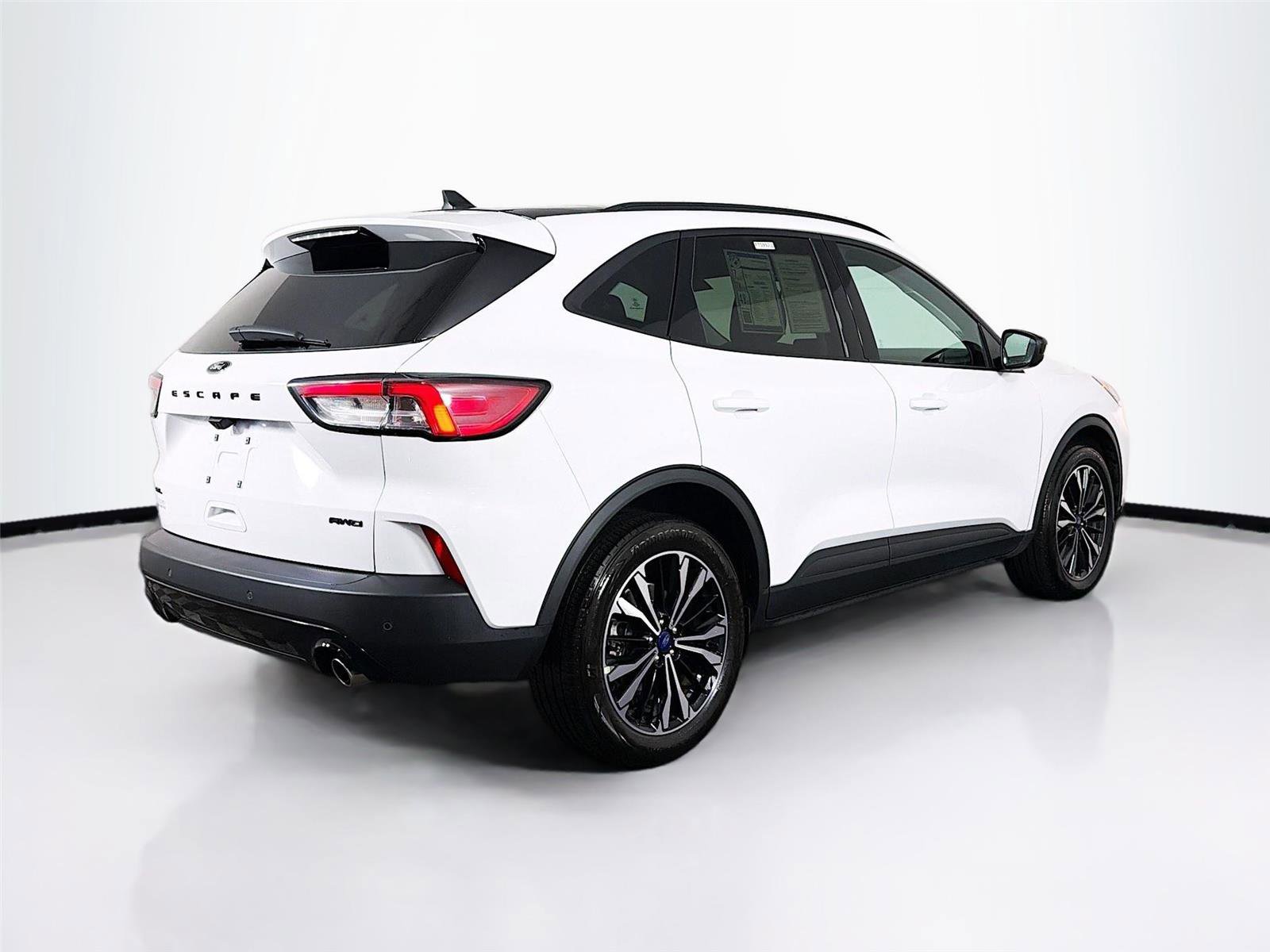 Used 2022 Ford Escape SEL w/ SEL Stealth AWD Package image 7