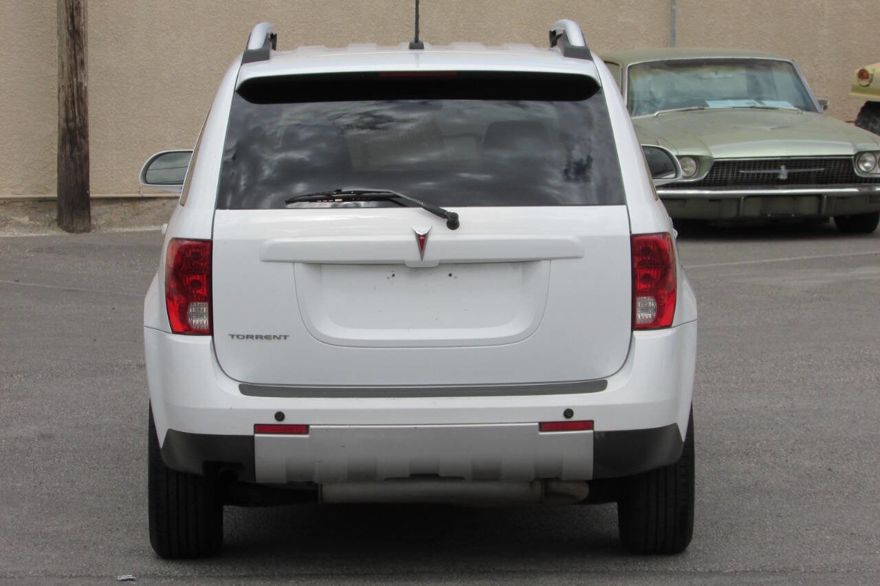 Used 2007 Pontiac Torrent 2WD w/ Preferred Package image 6