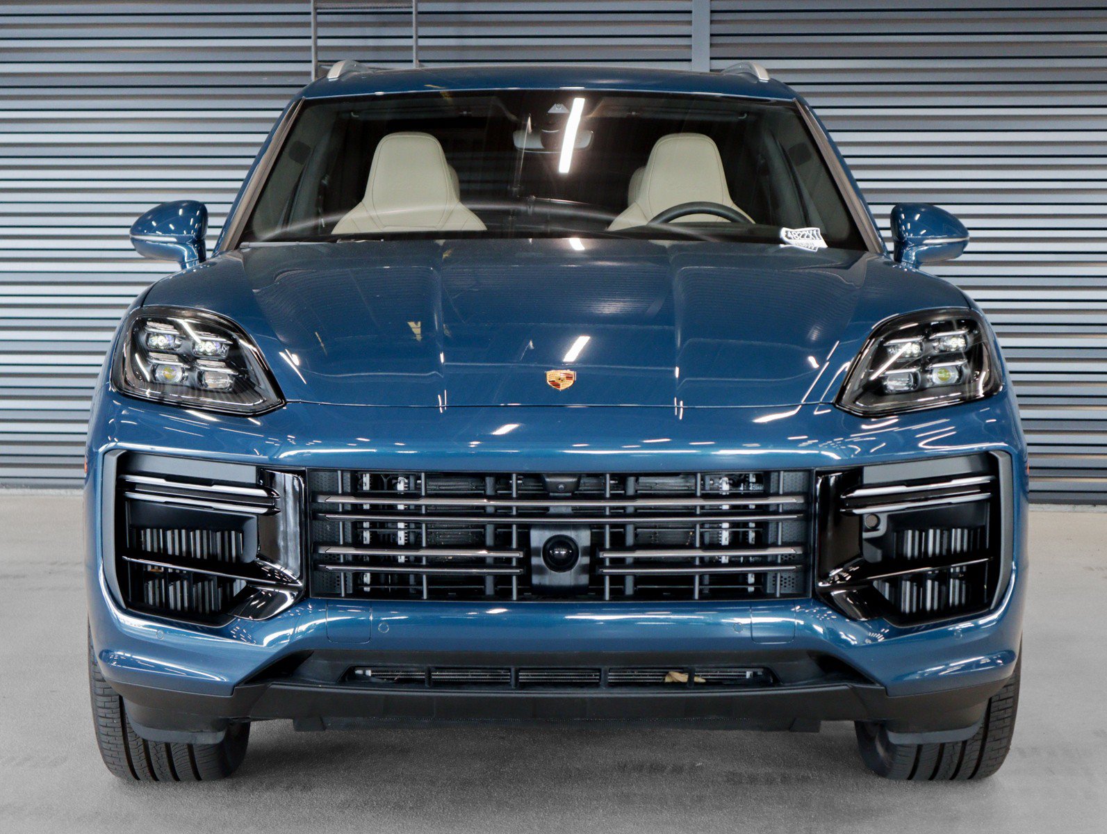 Certified 2024 Porsche Cayenne Turbo AWD/4WD image 10