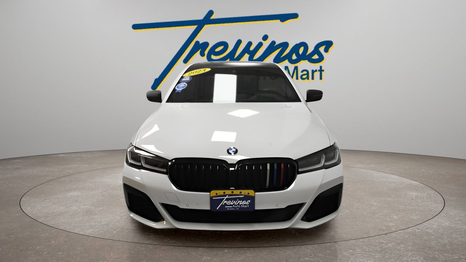 Used 2023 BMW 530i w/ M Sport Package RWD image 4