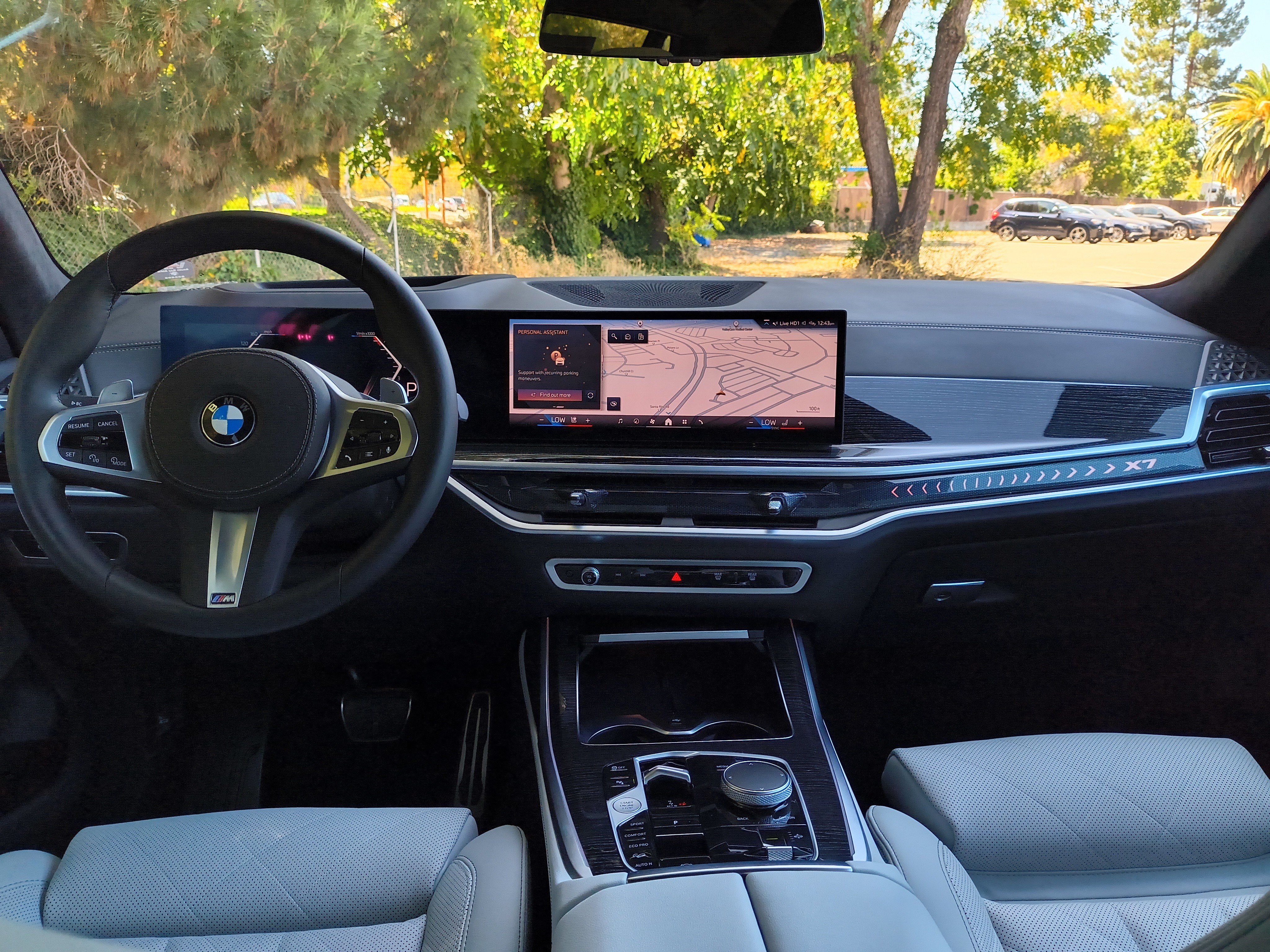 Used 2026 BMW X7 xDrive40i w/ M Sport Package AWD/4WD image 29