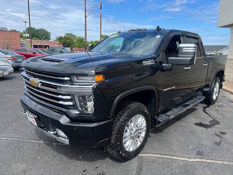 Used 2020 Chevrolet Silverado 2500 High Country w/ Technology Package image 3