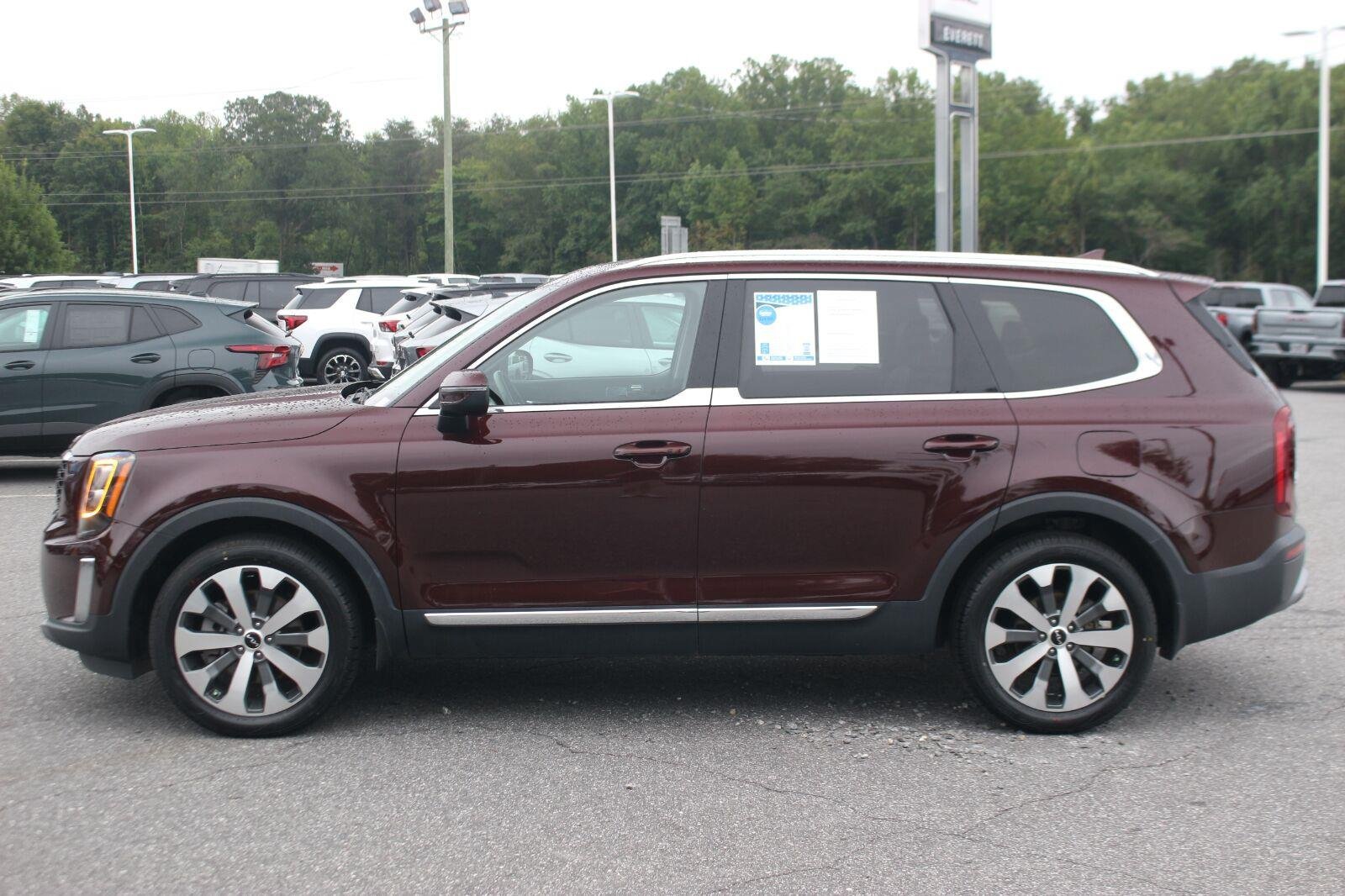 Used 2022 Kia Telluride EX w/ EX Premium Package AWD/4WD image 4