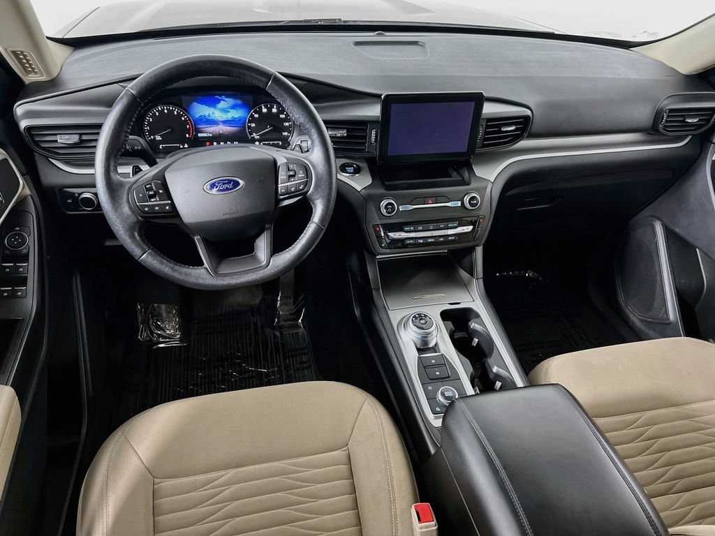 Used 2020 Ford Explorer XLT w/ Cold Weather Package AWD/4WD image 21