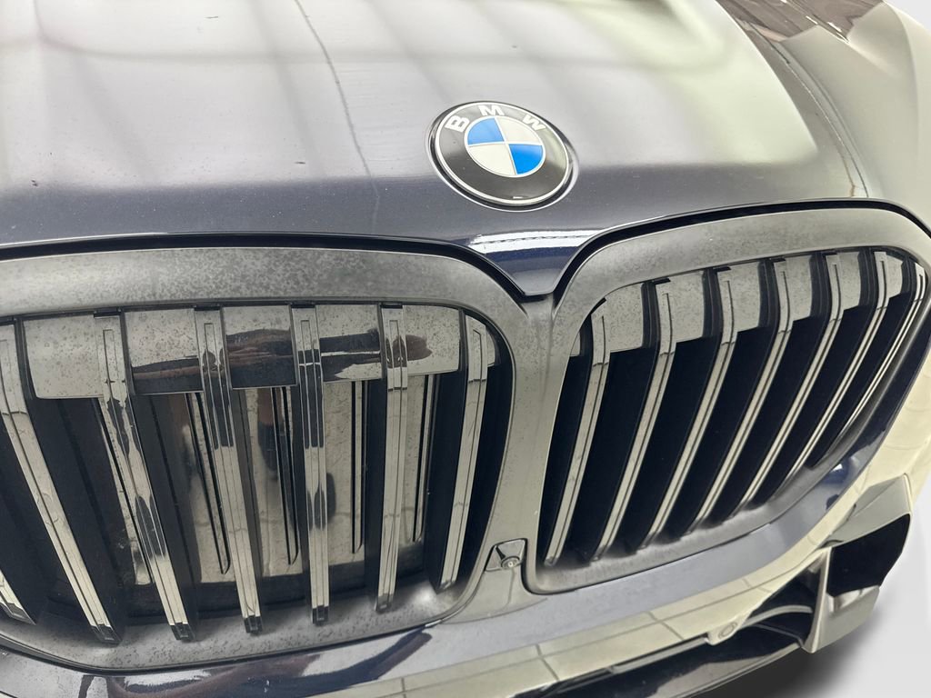 Used 2024 BMW X7 xDrive40i w/ M Sport Package image 26