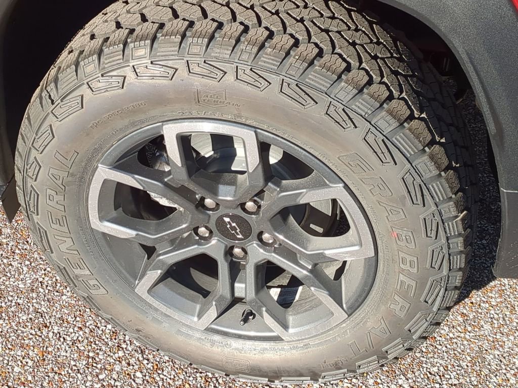 New 2026 Chevrolet Equinox ACTIV w/ Convenience Package III image 32