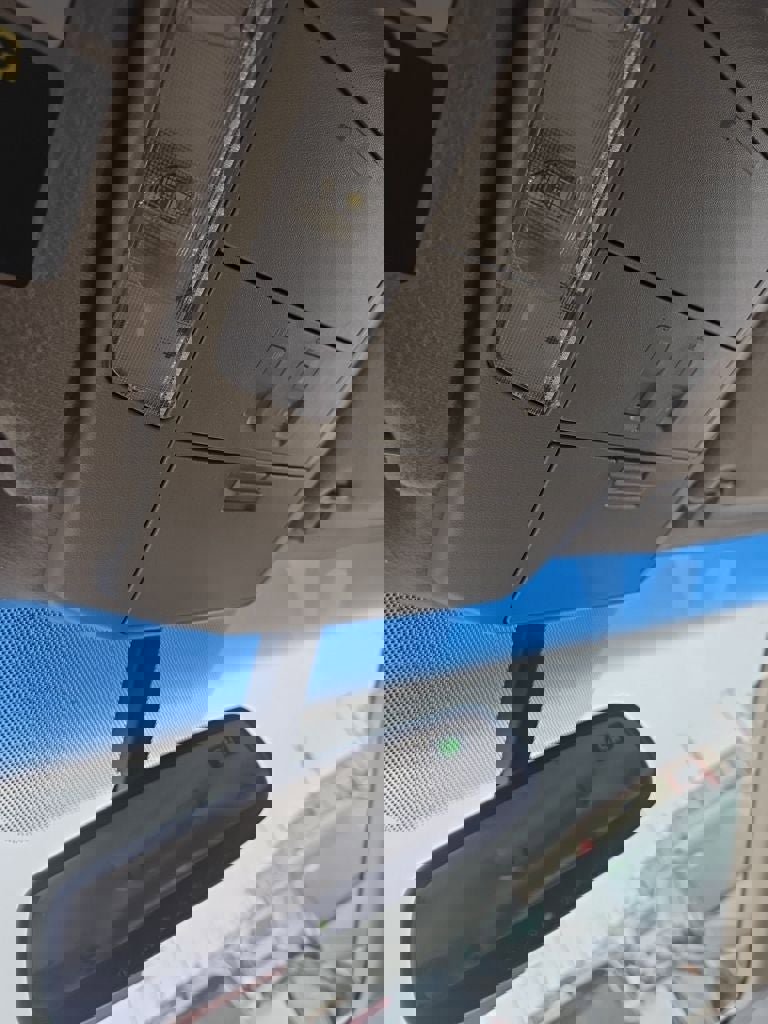 Used 2011 Toyota Sequoia Limited image 22