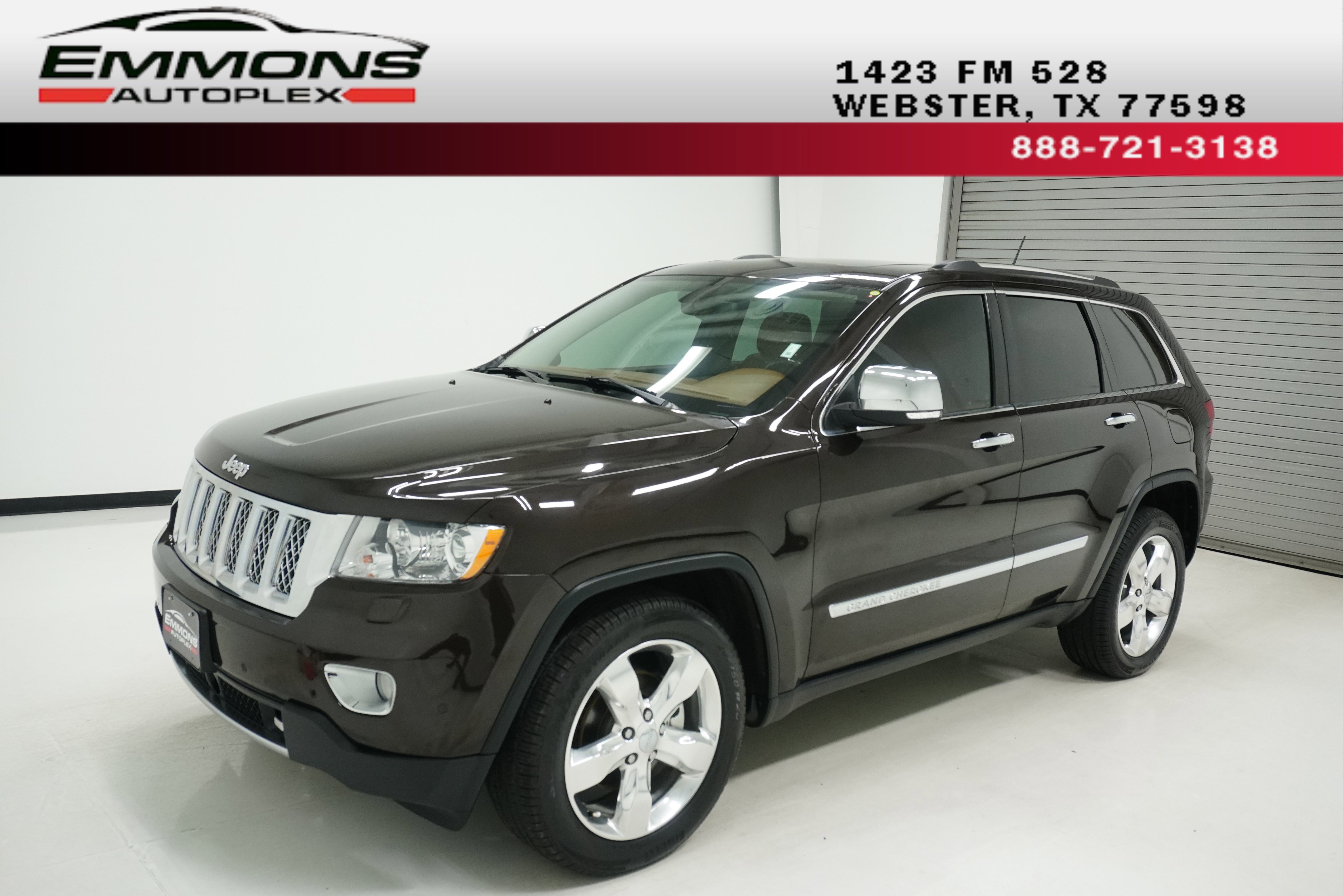 Used 2013 Jeep Grand Cherokee Overland Summit image 1