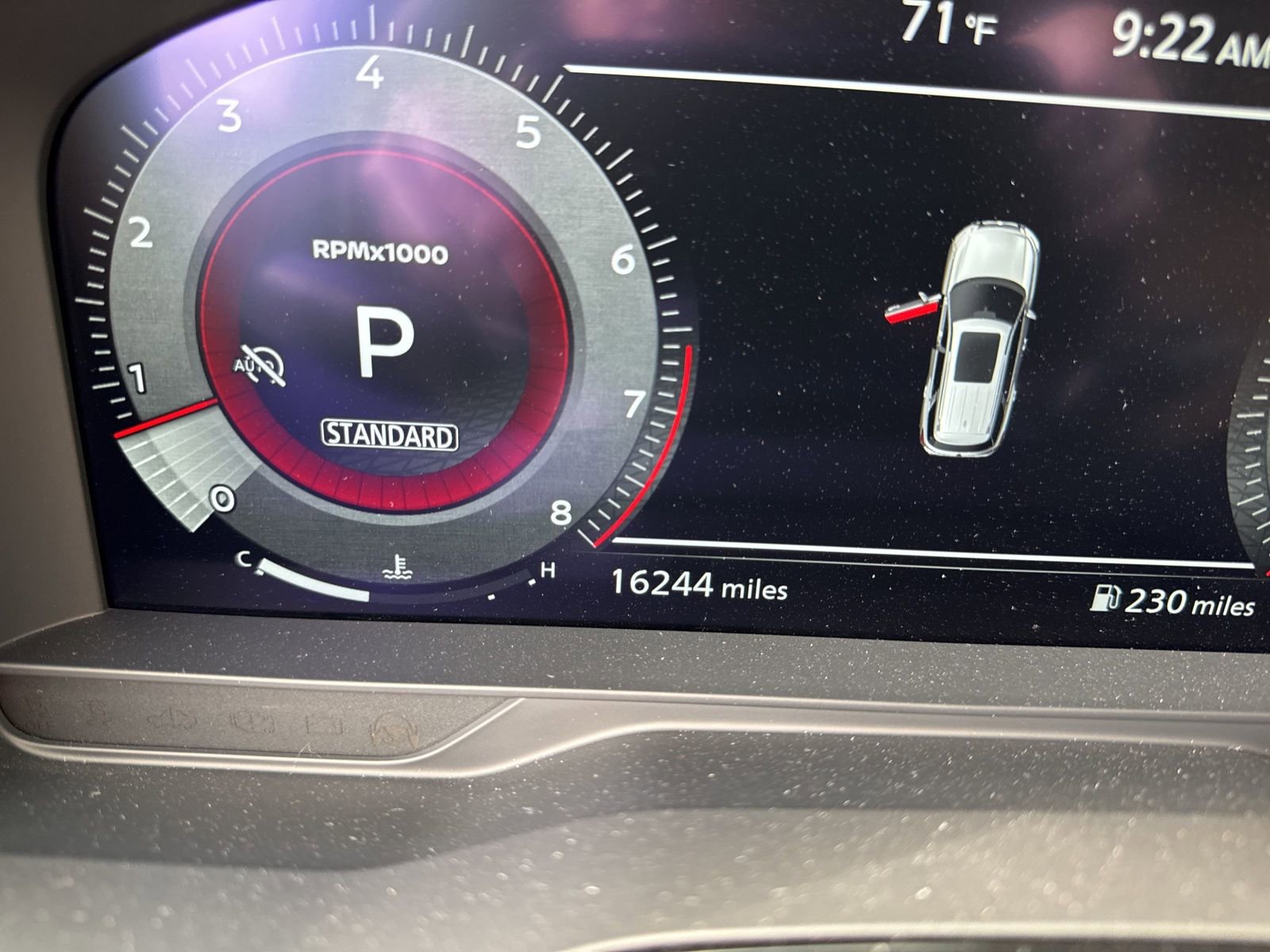 Used 2024 Nissan Pathfinder Platinum w/ Cargo Package image 10