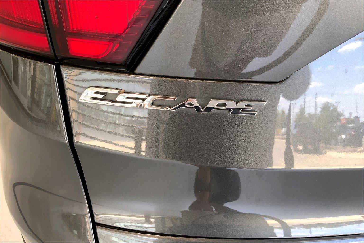 Used 2019 Ford Escape SE FWD image 33
