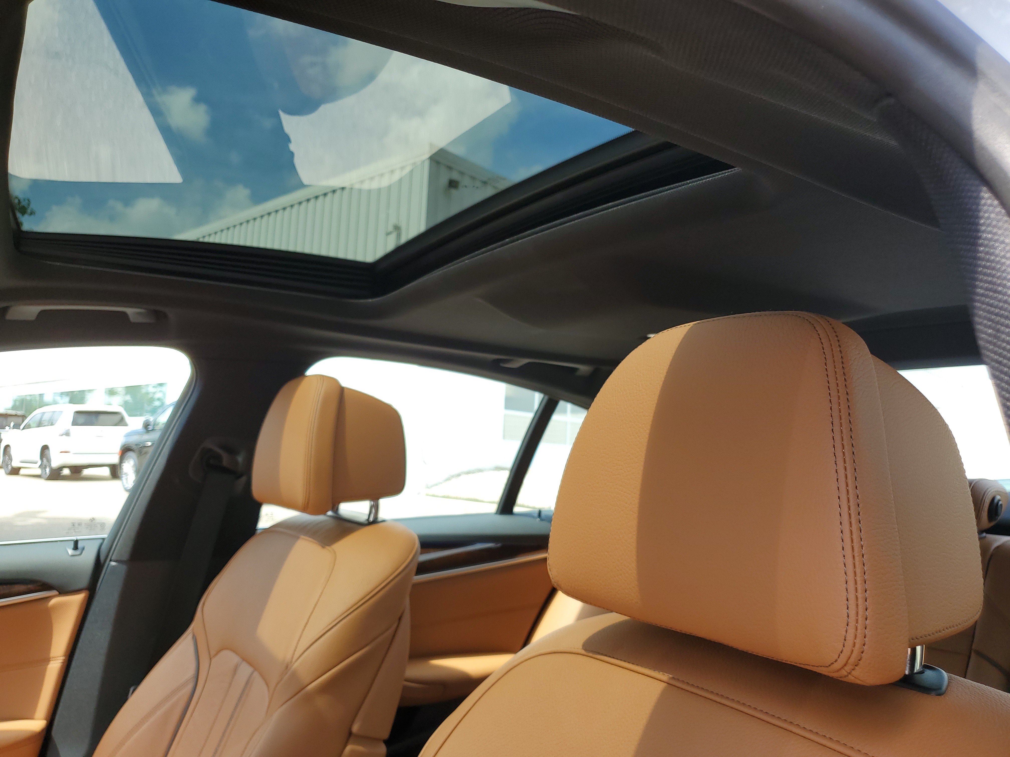Used 2020 BMW 540i xDrive w/ Premium Package AWD/4WD image 6