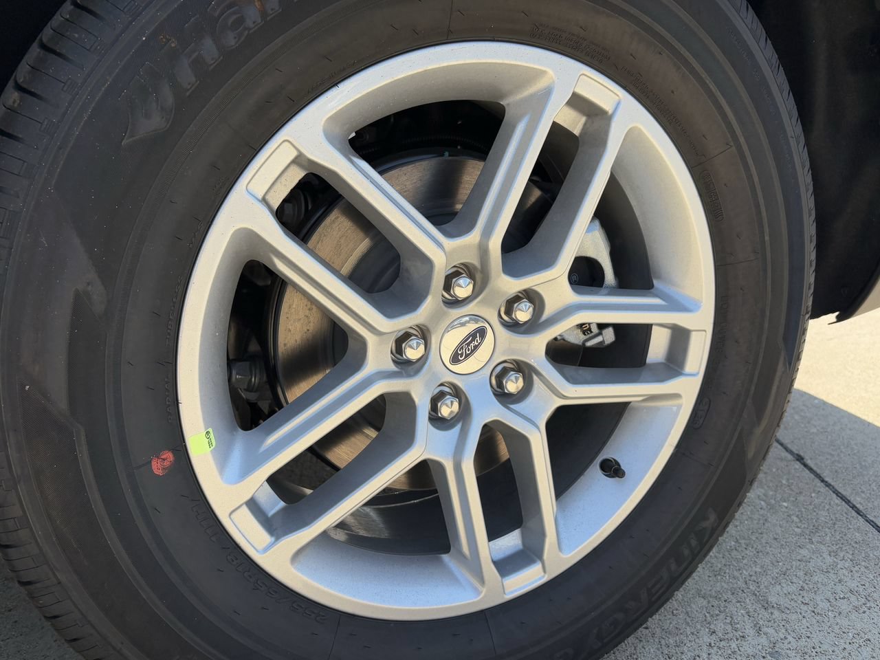 New 2026 Ford Explorer Active AWD/4WD image 10