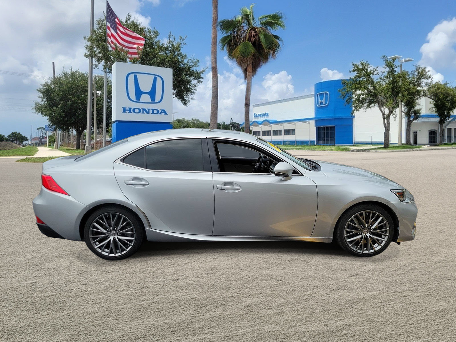 Used 2017 Lexus IS 200t RWD image 4
