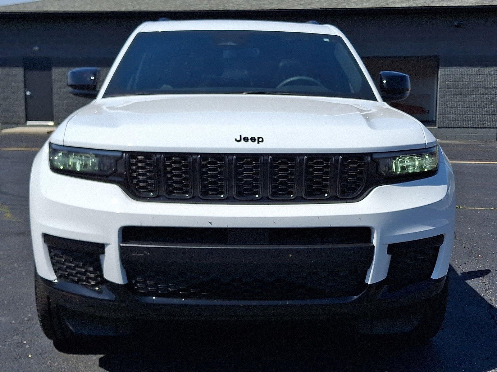 Used 2023 Jeep Grand Cherokee L Laredo AWD/4WD image 29