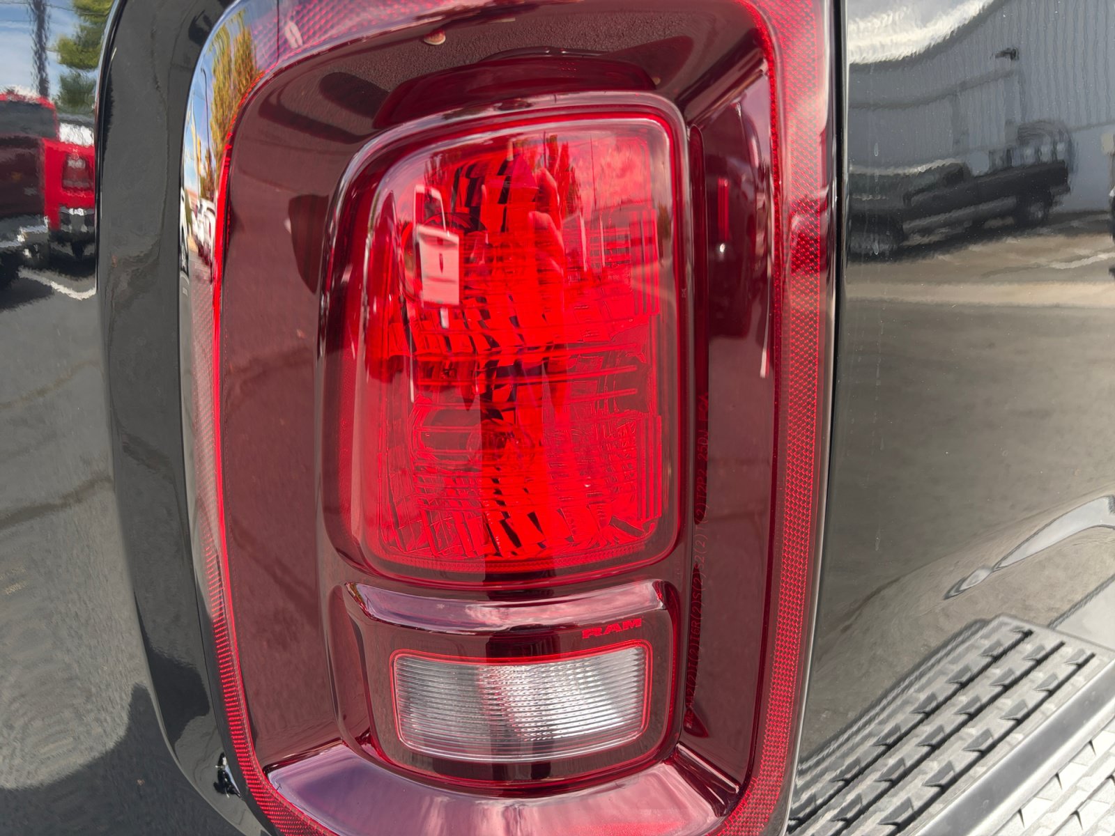 New 2027 RAM 3500 Laramie AWD/4WD image 29