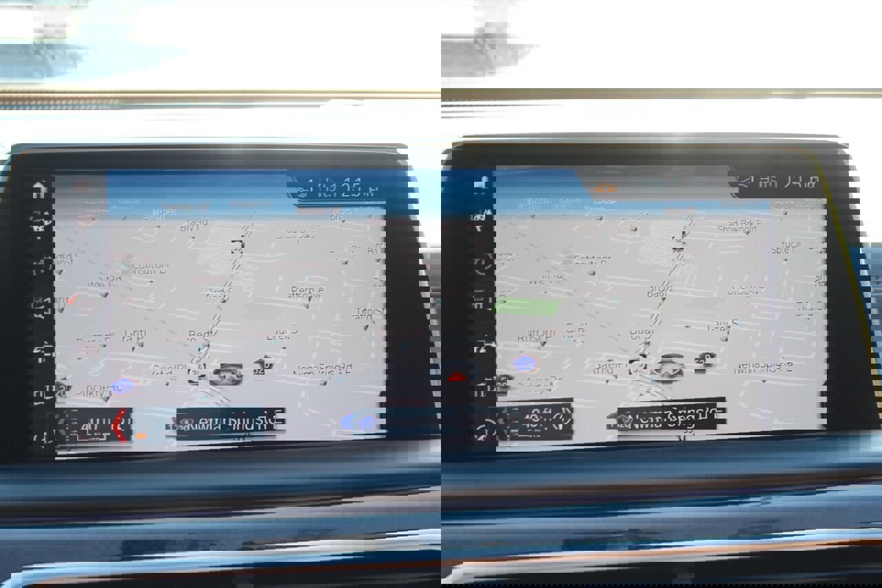 Used 2019 BMW 740i w/ Executive Package image 14