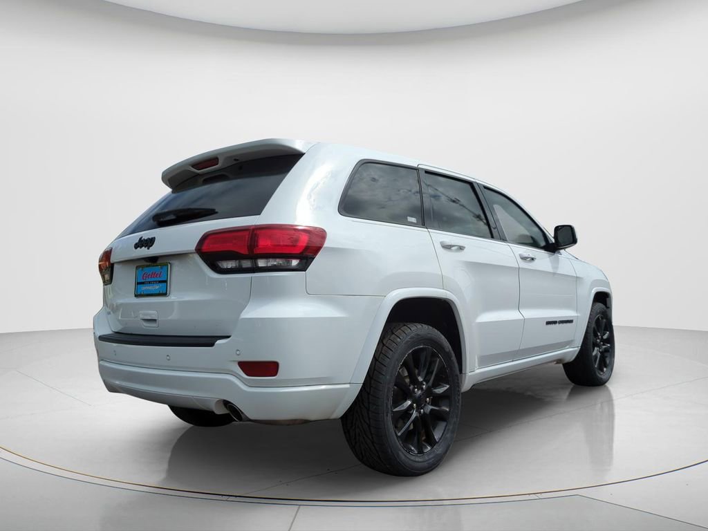 Used 2021 Jeep Grand Cherokee Laredo X RWD image 5