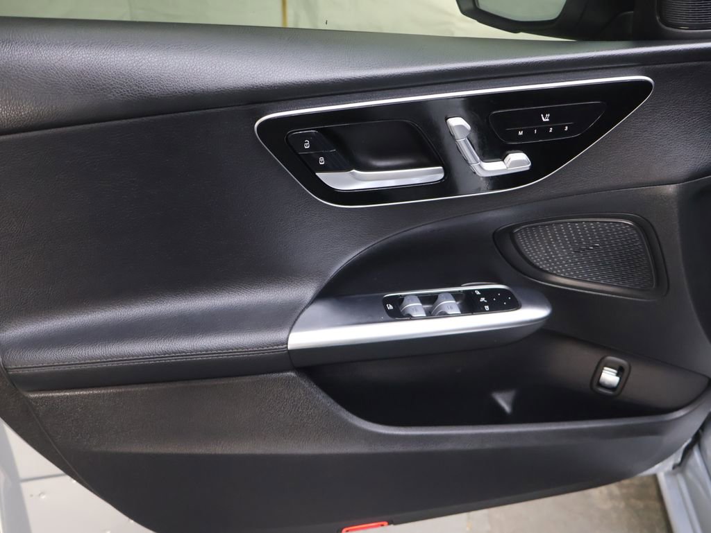 Used 2023 Mercedes-Benz C 300 4MATIC Sedan image 15
