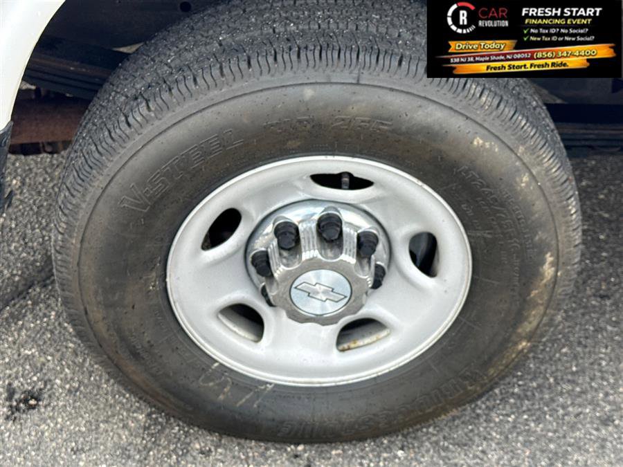 Used 2017 Chevrolet Express 3500 LT w/ LT Preferred Equipment Group image 42