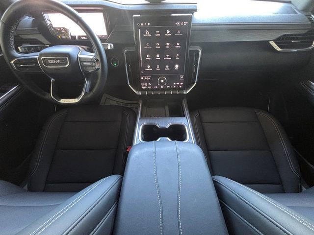 Used 2025 GMC Acadia Elevation w/ Elevation Premium Package FWD image 25