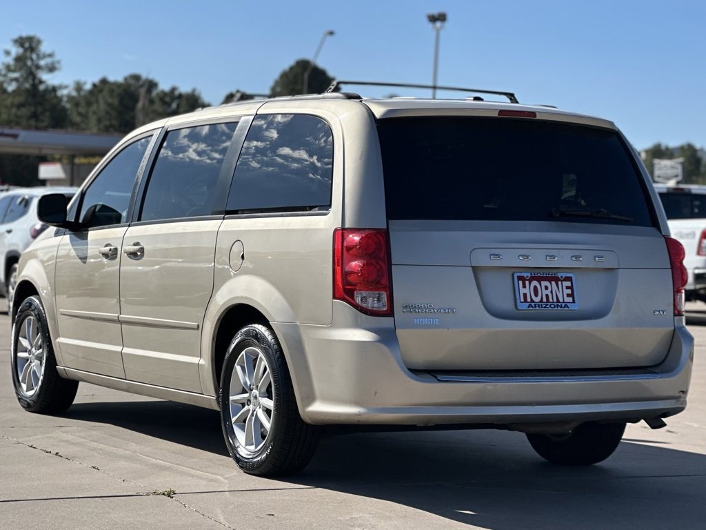 Used 2014 Dodge Grand Caravan SXT w/ UConnect Hands-Free Group image 5