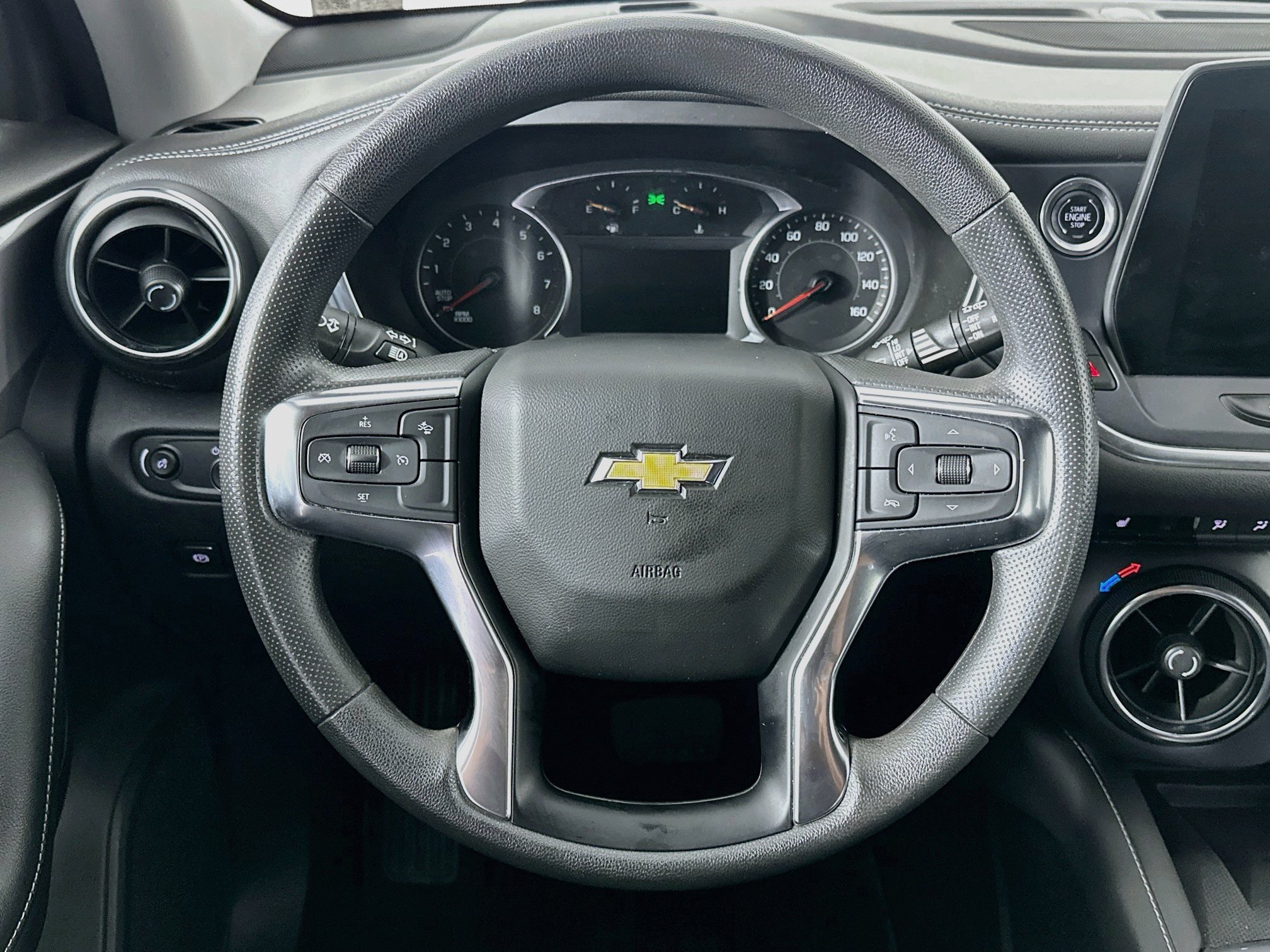 Used 2024 Chevrolet Blazer LT w/ Convenience Package FWD image 18