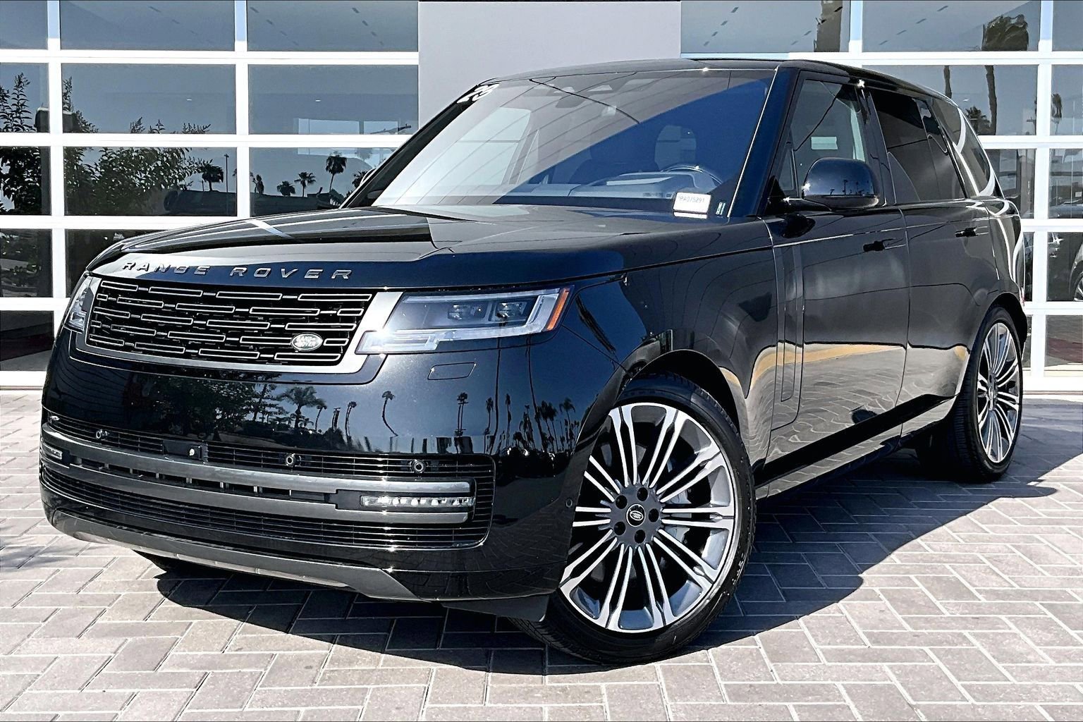 Used 2023 Land Rover Range Rover SE