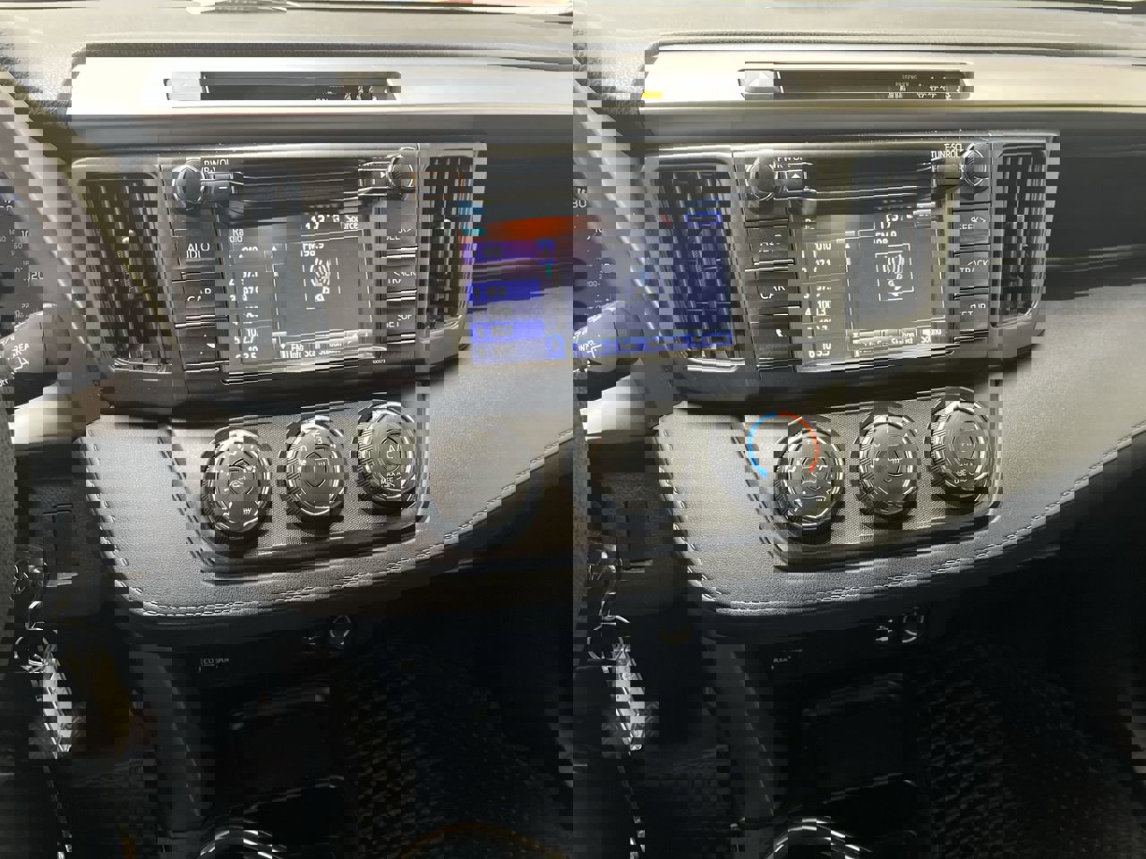 Used 2017 Toyota RAV4 LE w/ Carpet Mat Package image 14