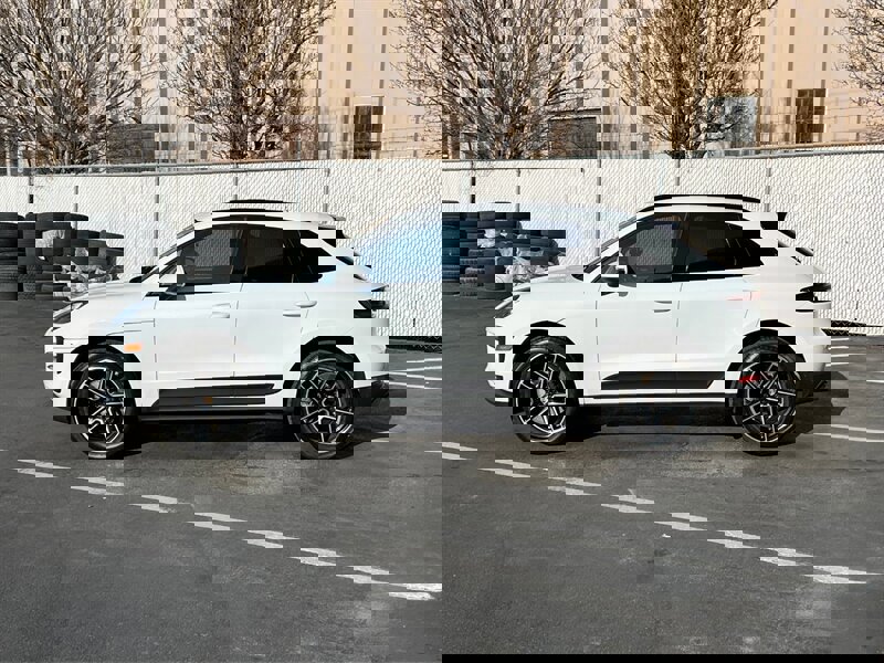 Used 2020 Porsche Macan S image 4