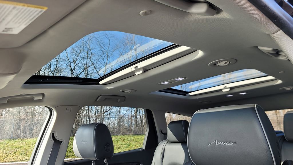 Used 2019 Buick Enclave Avenir w/ Avenir Technology Package image 26