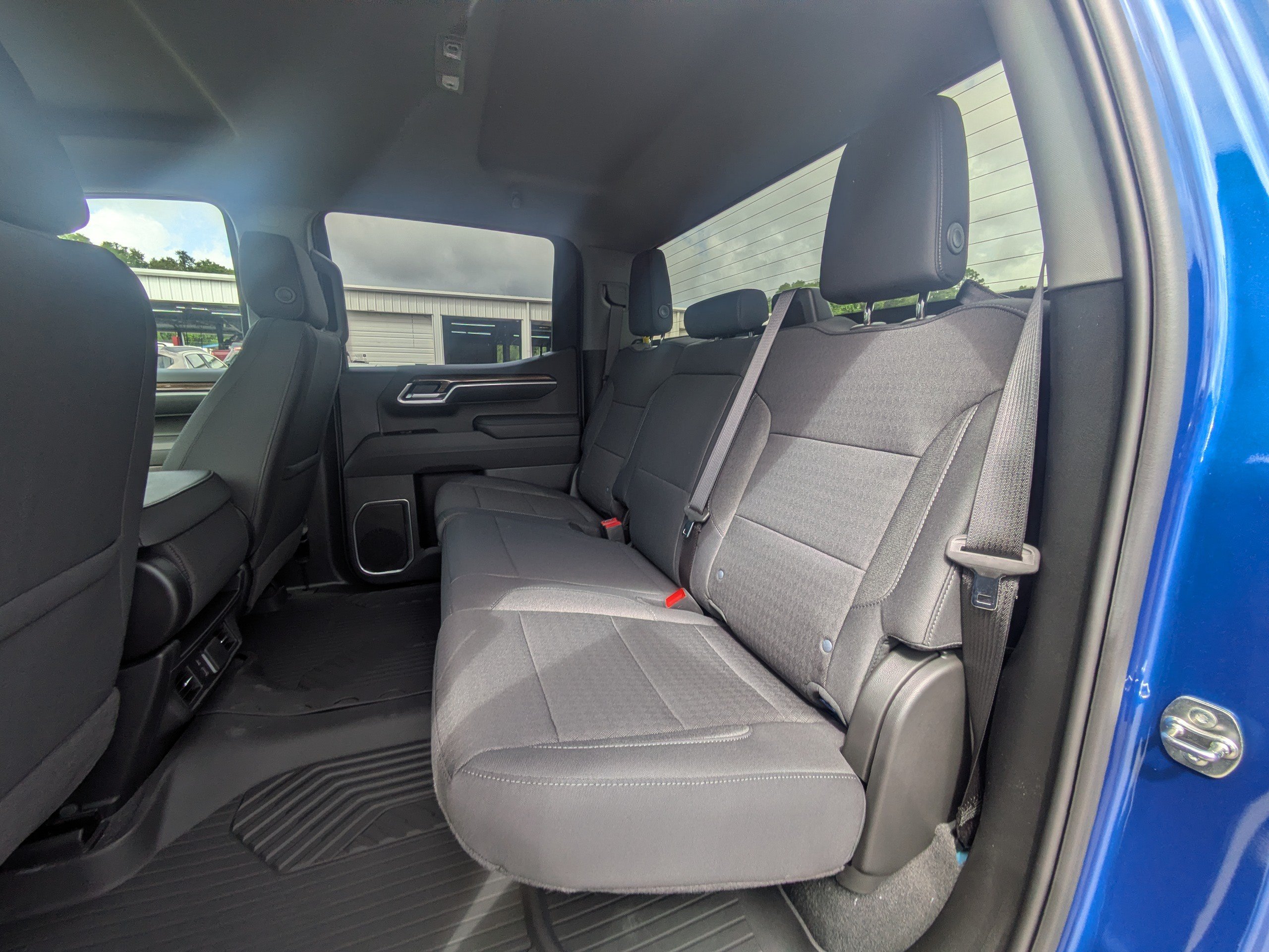 New 2026 Chevrolet Silverado 1500 LT w/ Z71 Off-Road Package AWD/4WD image 14