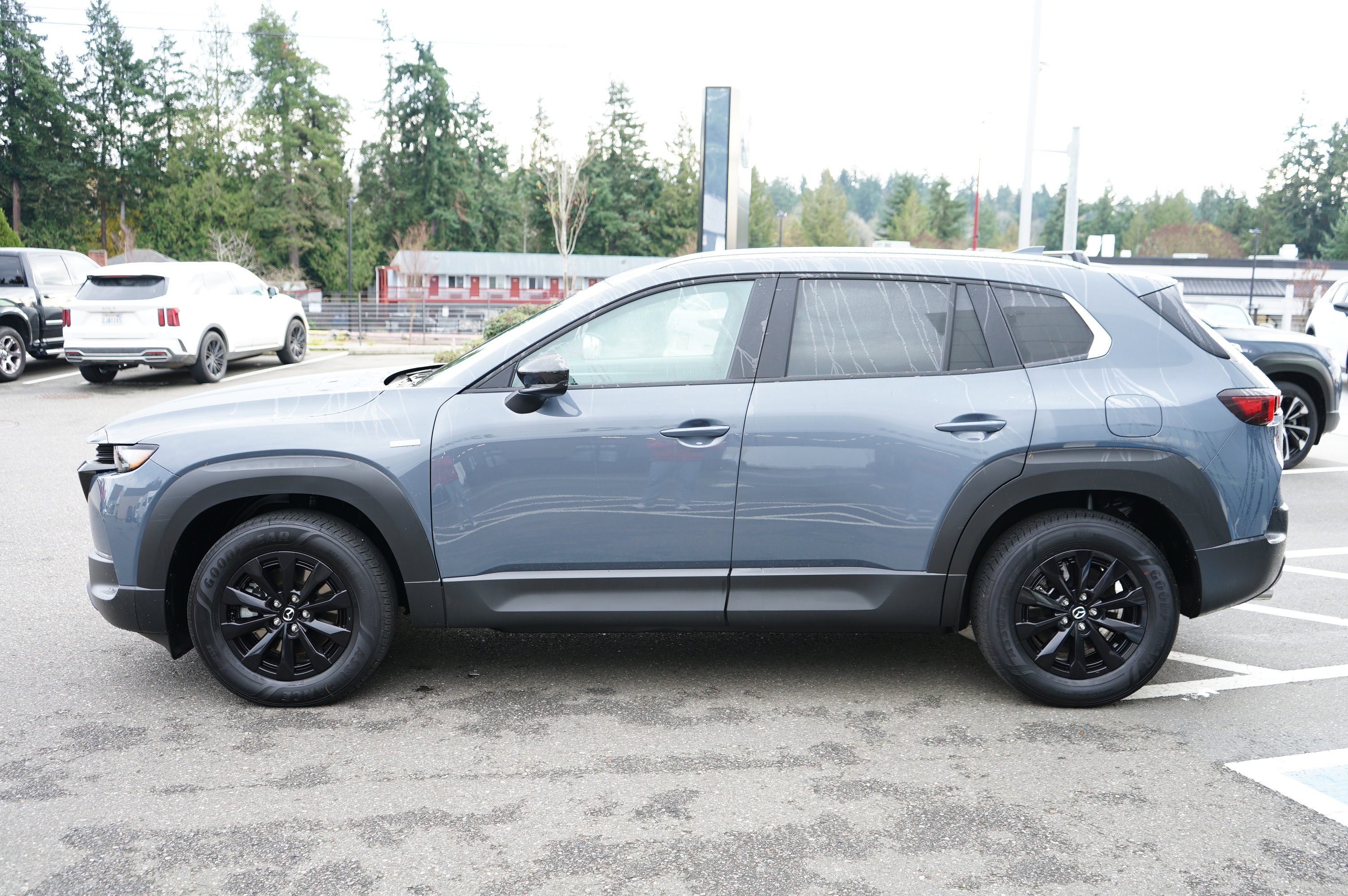 Used 2025 MAZDA CX-50 2.5 Hybrid w/ Preferred Pkg image 7