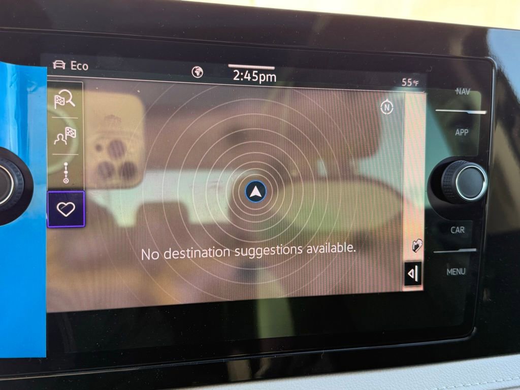 Certified 2025 Volkswagen Taos SEL image 10