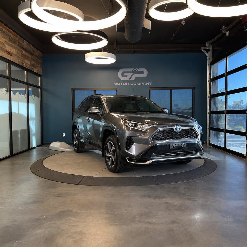 Used 2021 Toyota RAV4 SE w/ Weather & Moonroof Package AWD/4WD image 1