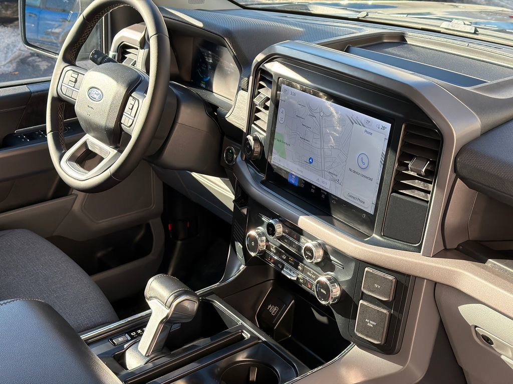 Used 2025 Ford F150 Lightning XLT image 9