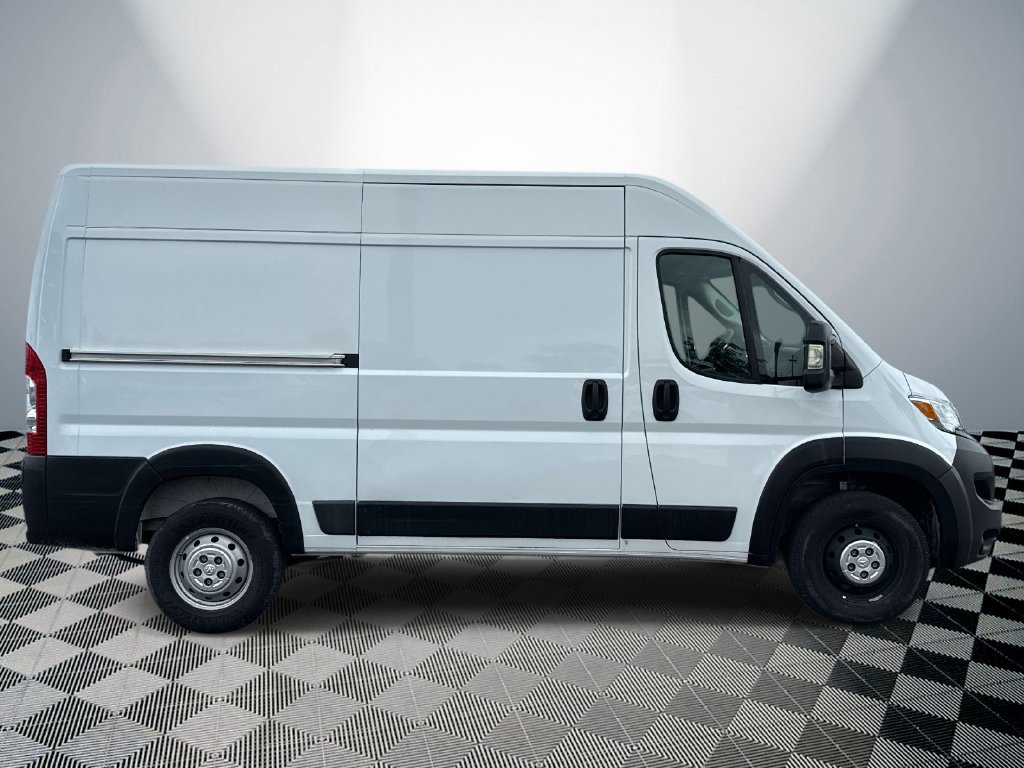 Used 2023 RAM ProMaster 2500 w/ Convenience Group FWD image 6