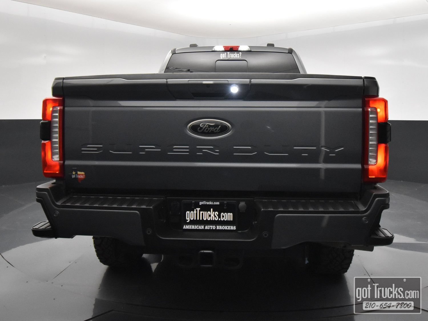 Used 2023 Ford F250 Lariat w/ Lariat Ultimate Package AWD/4WD image 6