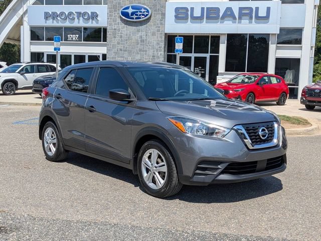 Used 2020 Nissan Kicks S FWD image 1