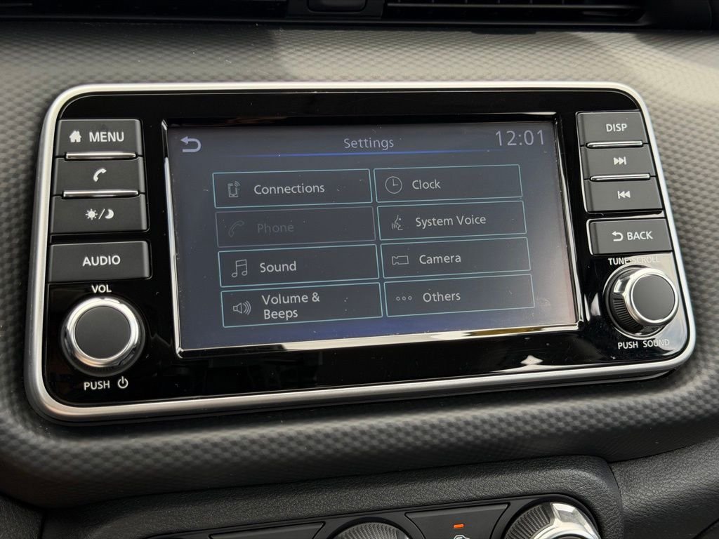 Used 2025 Nissan Kicks Play S FWD image 35