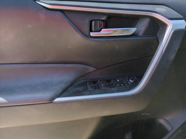 Used 2021 Toyota RAV4 XLE Premium FWD image 7