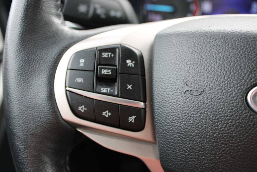 Used 2023 Ford Explorer Limited image 42