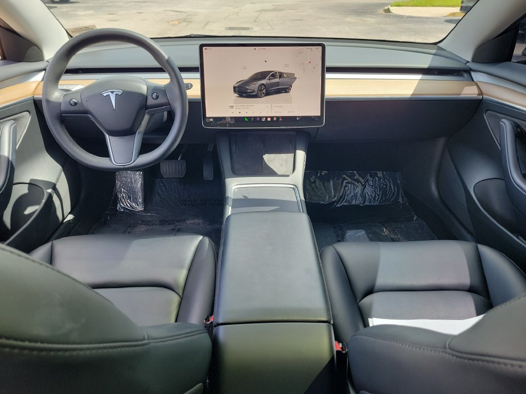 Used 2023 Tesla Model 3 Standard Range RWD image 11
