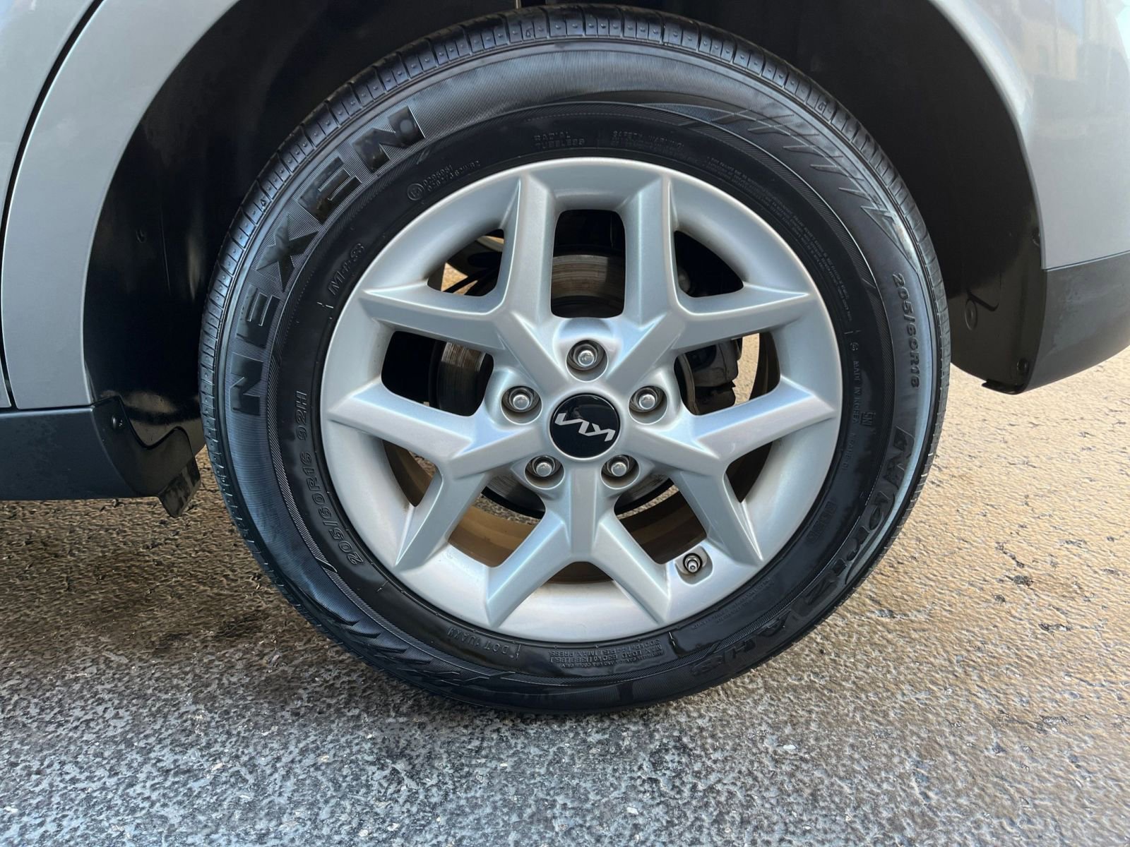 Used 2025 Kia Soul LX w/ LX Technology Package image 28