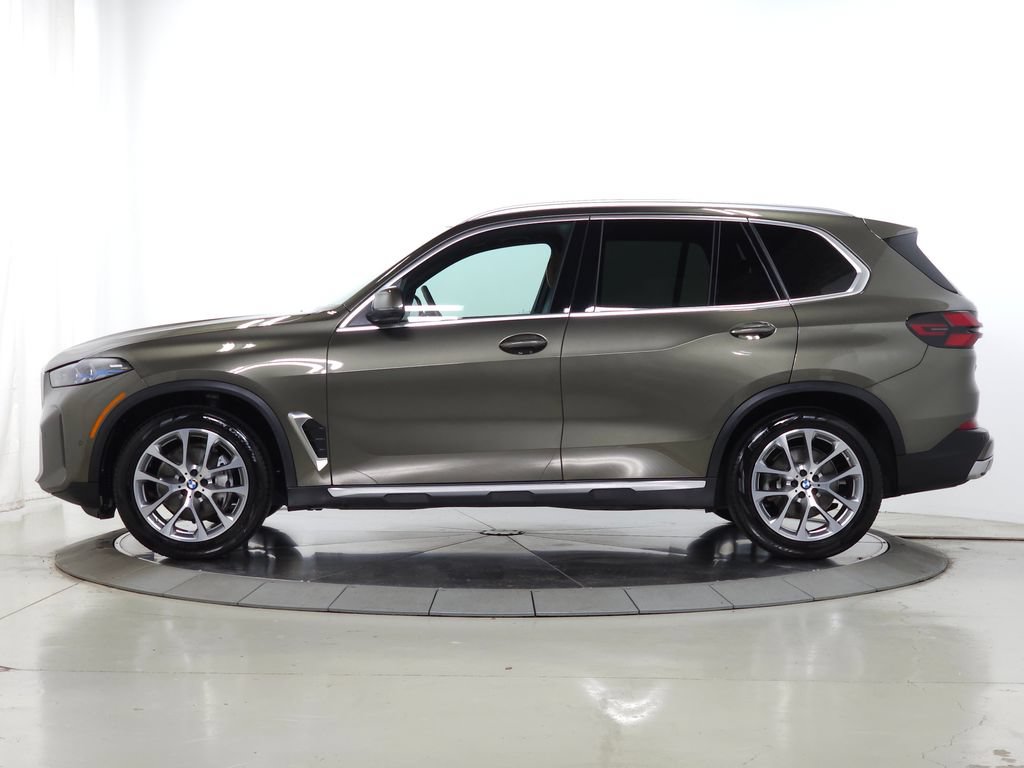 Used 2026 BMW X5 xDrive40i w/ Premium Package AWD/4WD image 5
