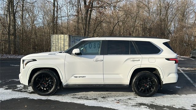 Used 2025 Toyota Sequoia SR5 w/ SR5 Premium Package image 4