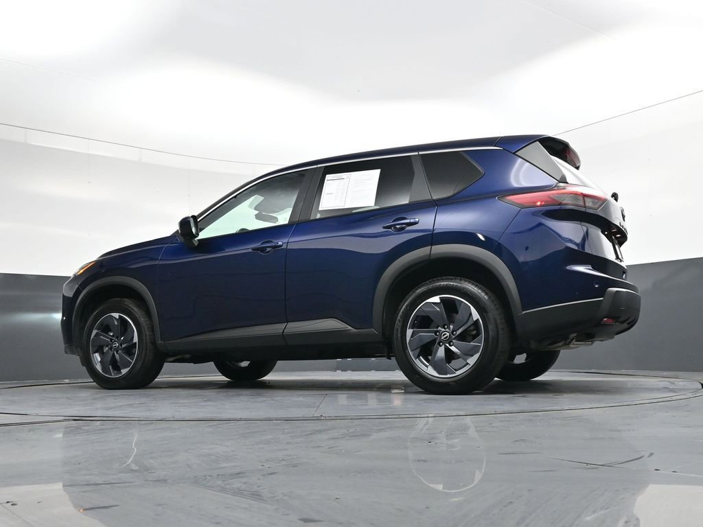 Used 2025 Nissan Rogue SV image 41