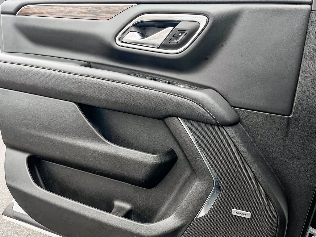 Used 2023 Chevrolet Suburban Premier image 44