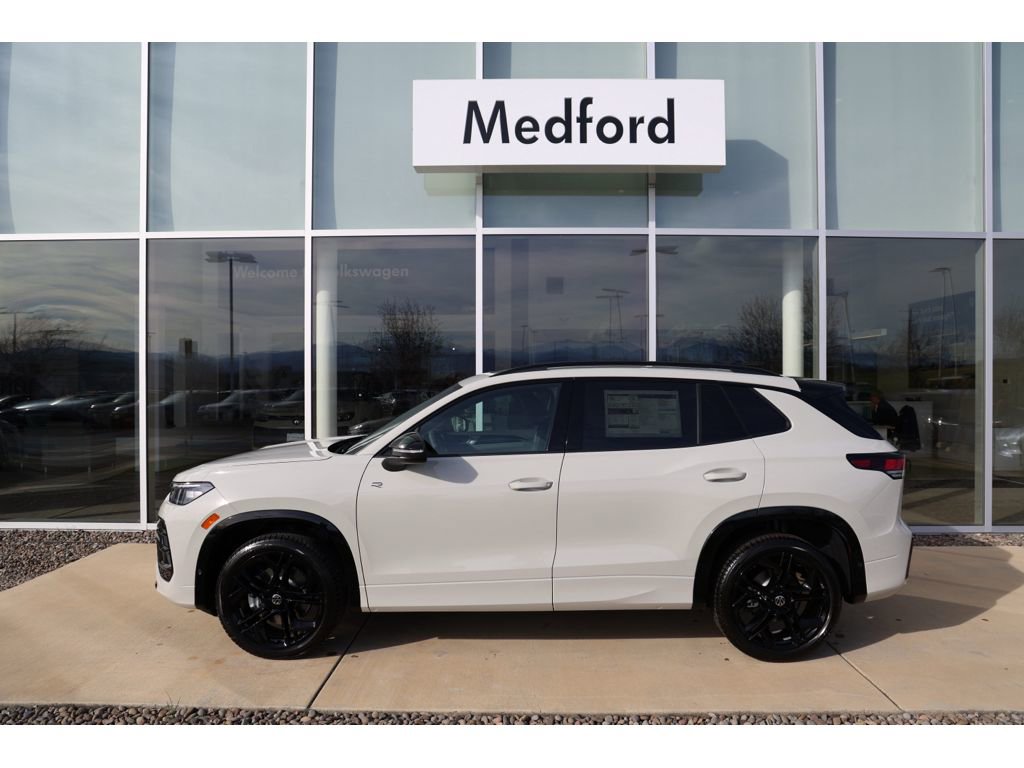 New 2026 Volkswagen Tiguan SE R-Line image 7