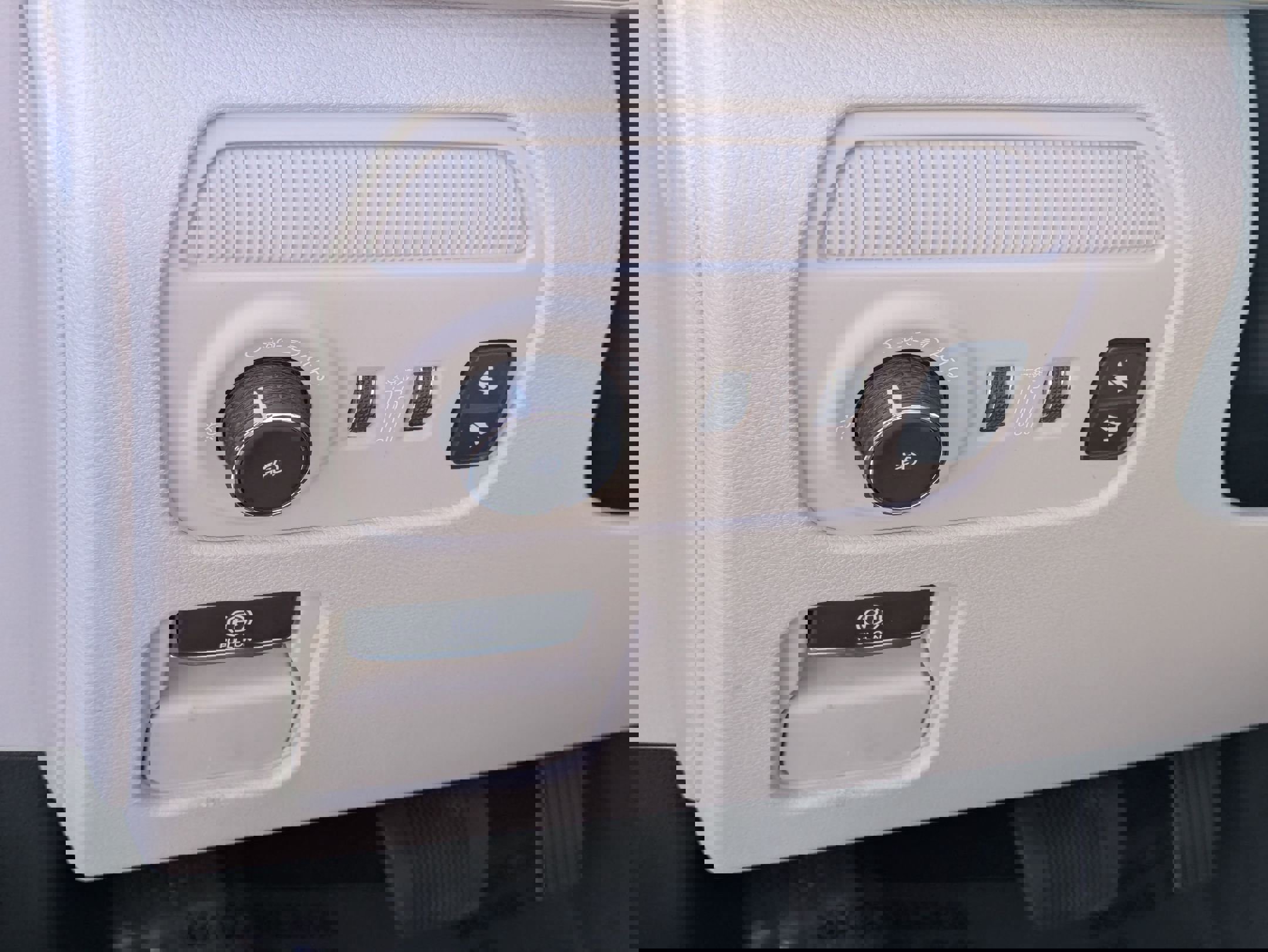 Certified 2024 Jeep Wagoneer Series III w/ Premium Group I image 18