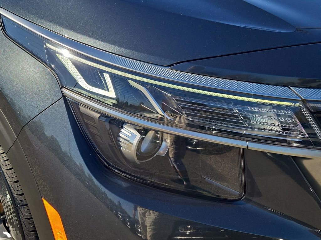 Certified 2023 Kia Seltos S w/ Navigation Package image 5